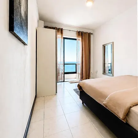The Aspect - Sea View 14 *